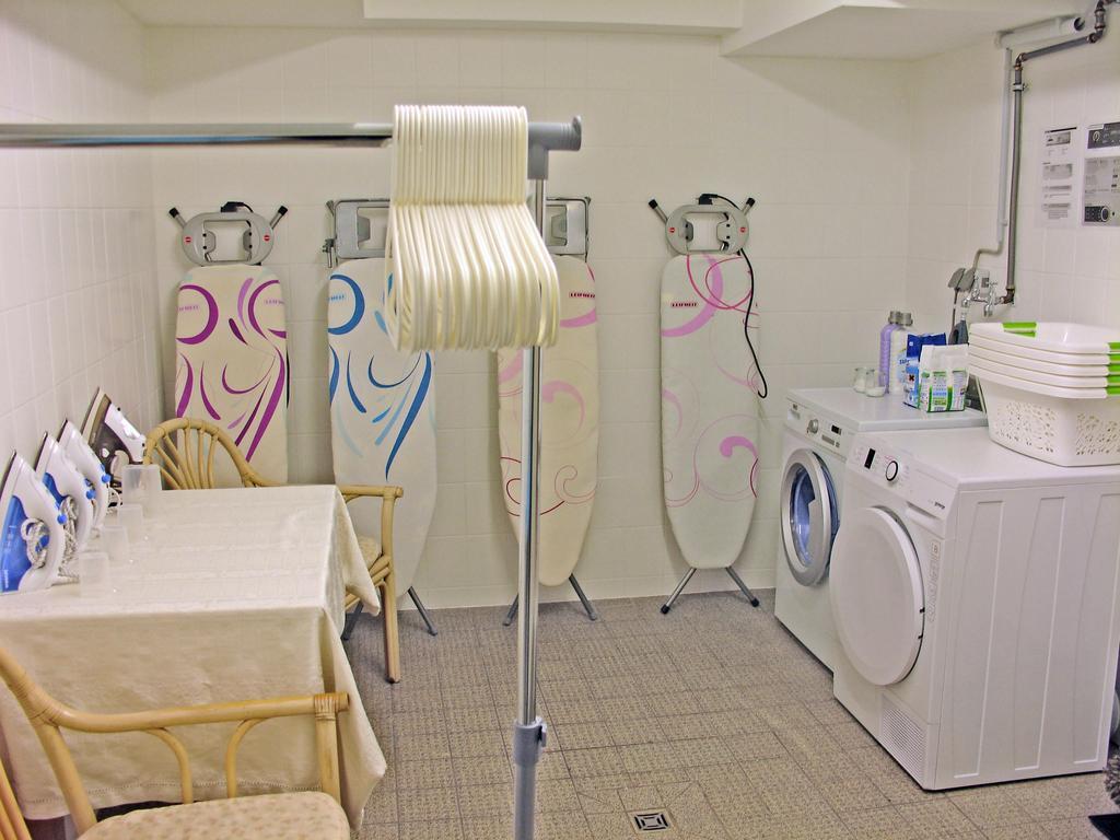 Apartmenthotel Kaiser Karl Бонн Экстерьер фото