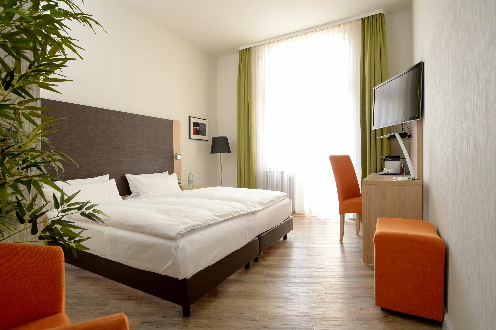 Apartmenthotel Kaiser Karl Бонн Экстерьер фото