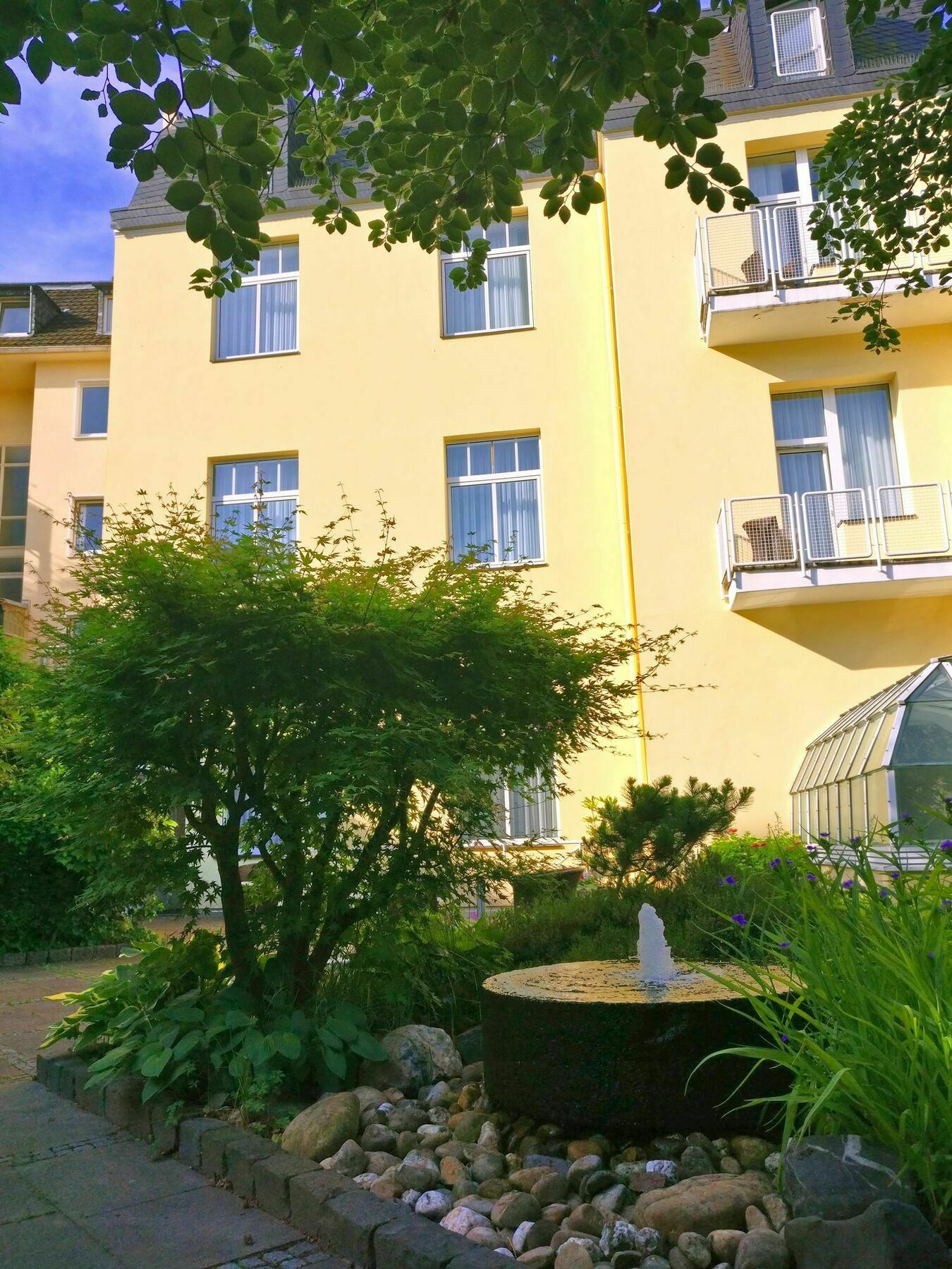 Apartmenthotel Kaiser Karl Бонн Экстерьер фото