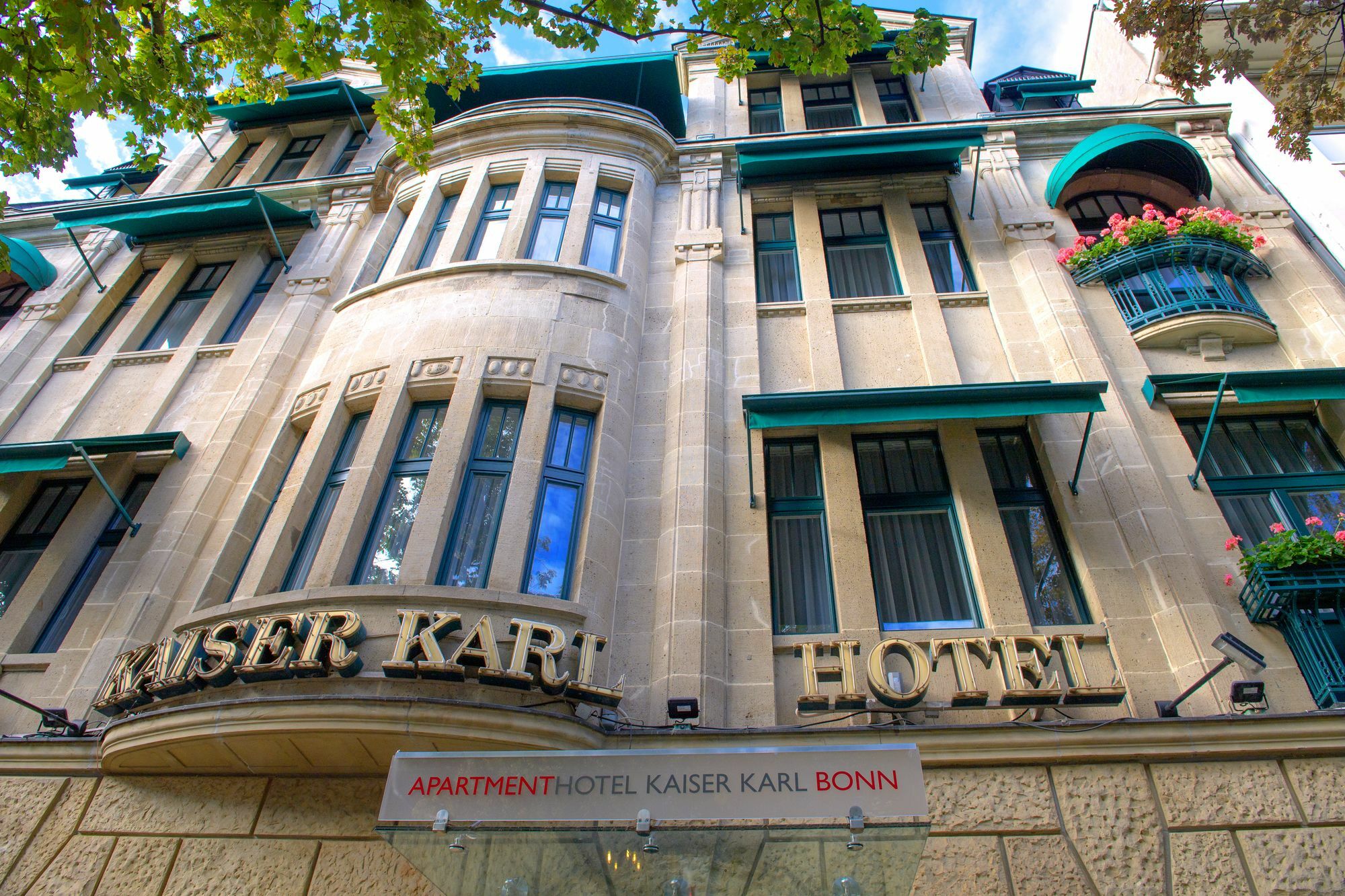 Apartmenthotel Kaiser Karl Бонн Экстерьер фото